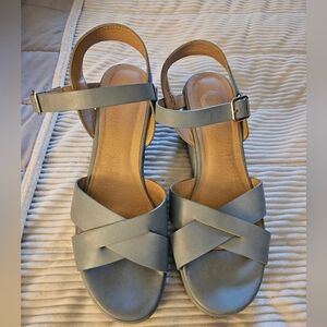 Journee Collection Women's Blue Wedge Sandals Size 9